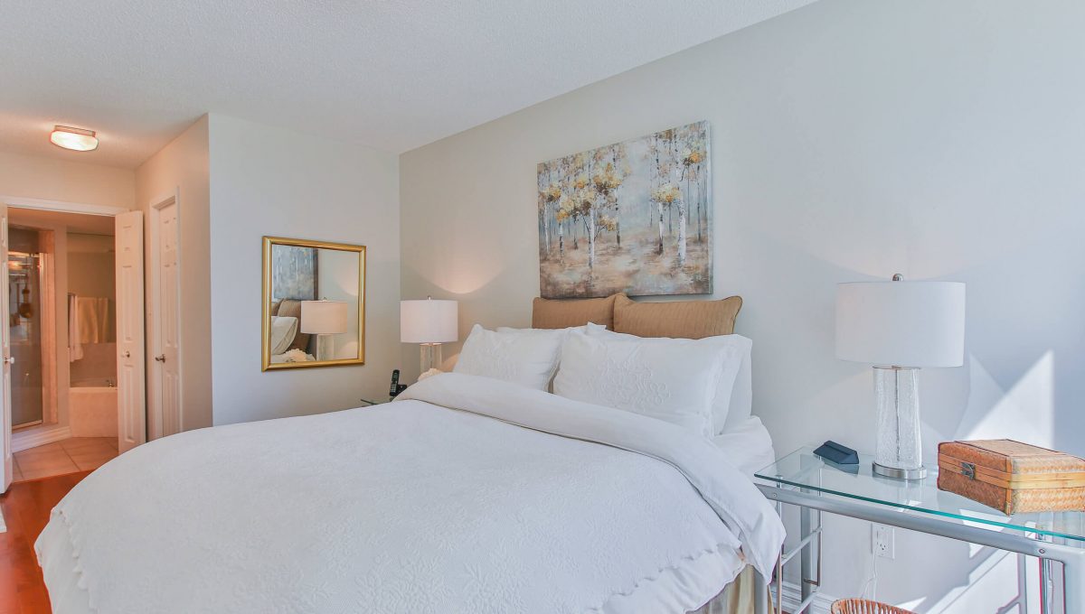 409-188 Redpath Avenue - Bedroom