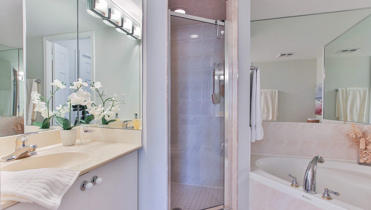 409-188 Redpath Avenue - Washroom