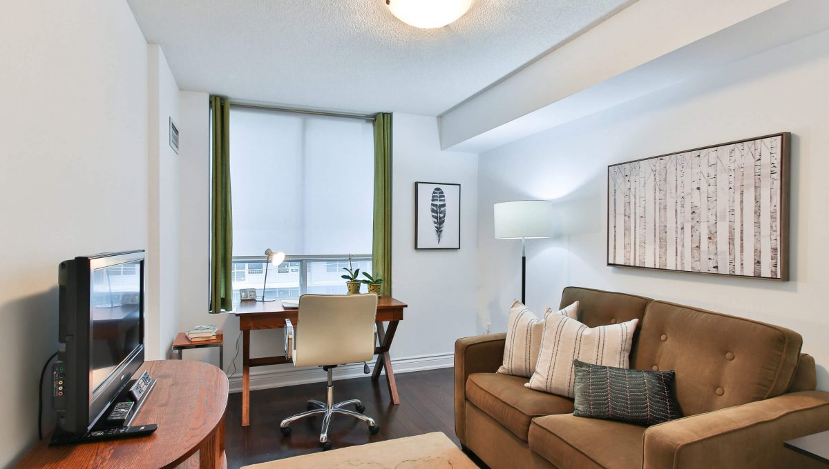 504-188 Redpath Avenue - Room