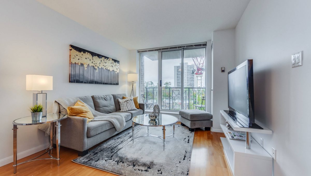 505-188 Redpath Avenue - Living Room