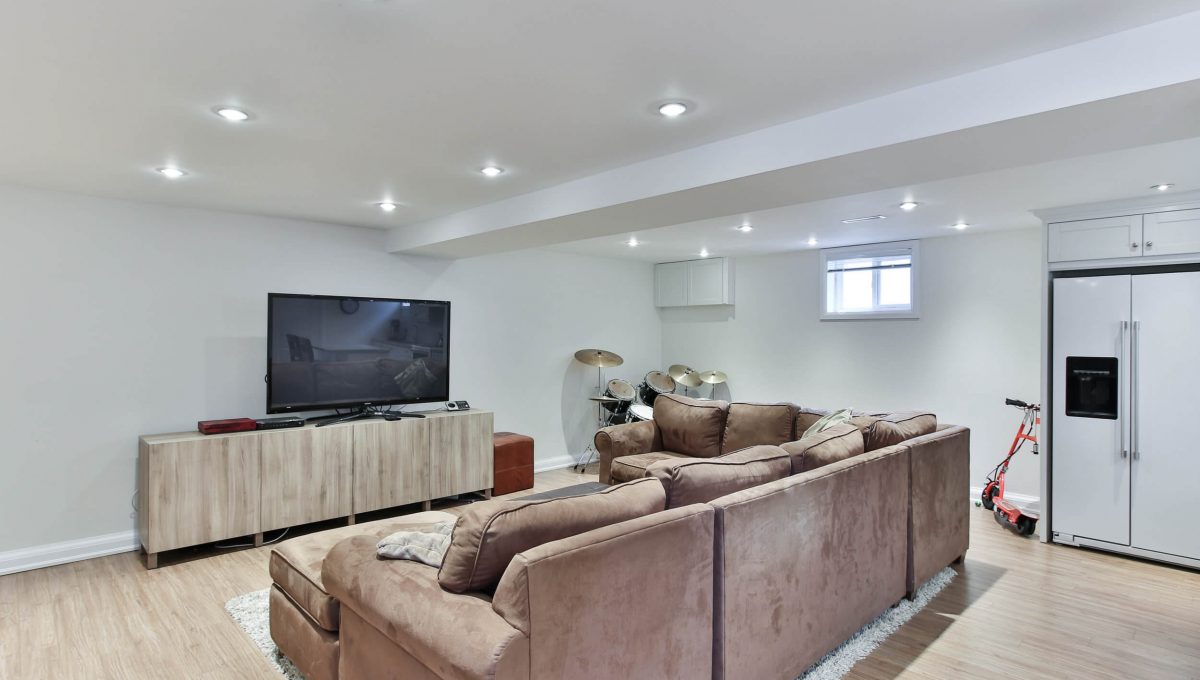 25 Allview Crescent - Basement living room
