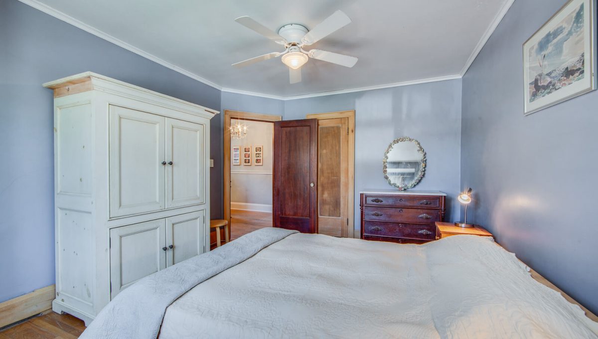 265 Brookdale Ave - Bedroom