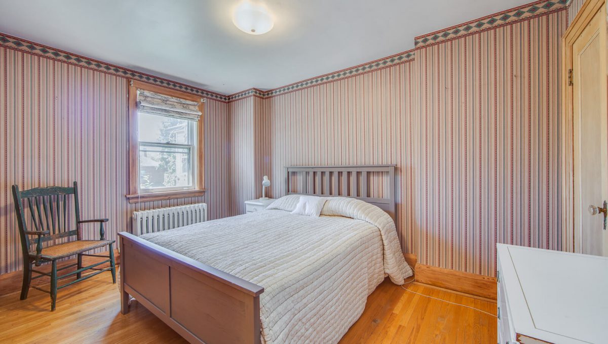 265 Brookdale Ave - Bedroom