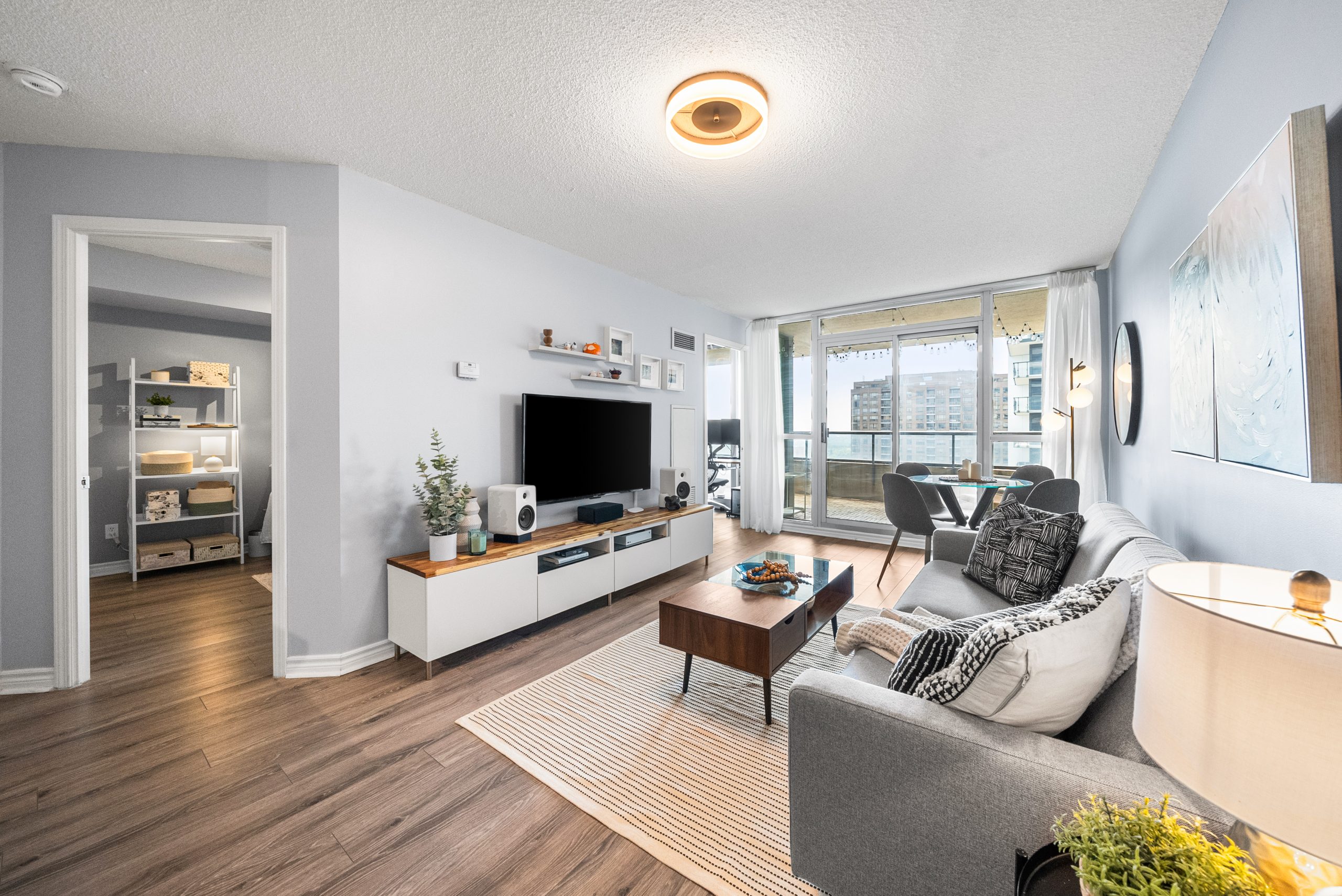 18 Spring Garden Avenue 2701